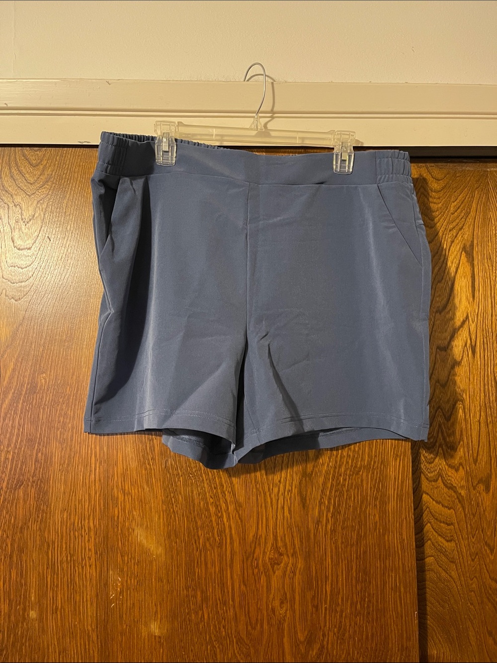 32 Degrees NWT pull on active shorts,sz.XL